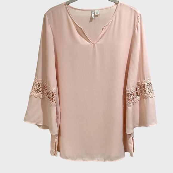 Cato Blush Blouse 3/4 Bell Sleeves Size M - Picture 3 of 11